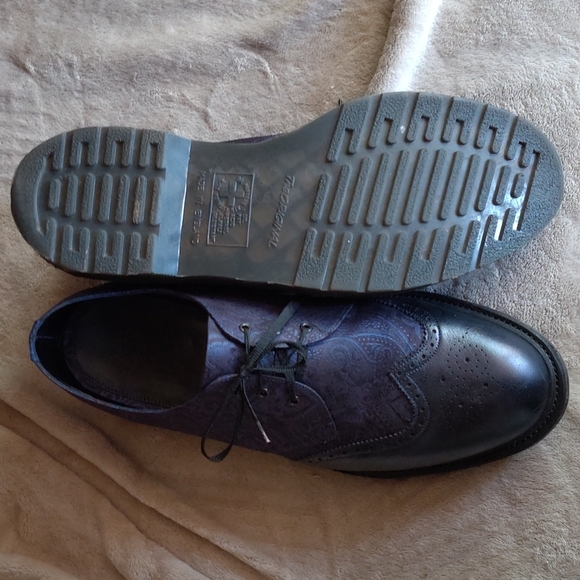 Dr Martens Unique Navy Blue Wingtips from the MIE COLLECTION. - Picture 3 of 4